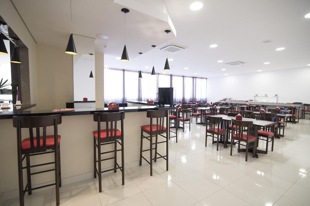 Hotel H2 Congonhas Exteriér fotografie The interior of the restaurant